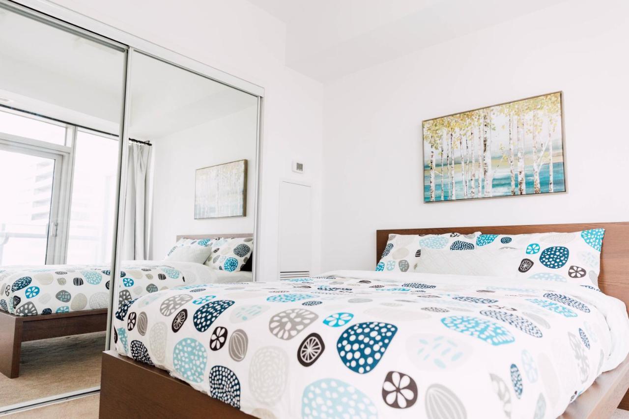 Sarkar Suites - Entertainment District Toronto Pokoj fotografie